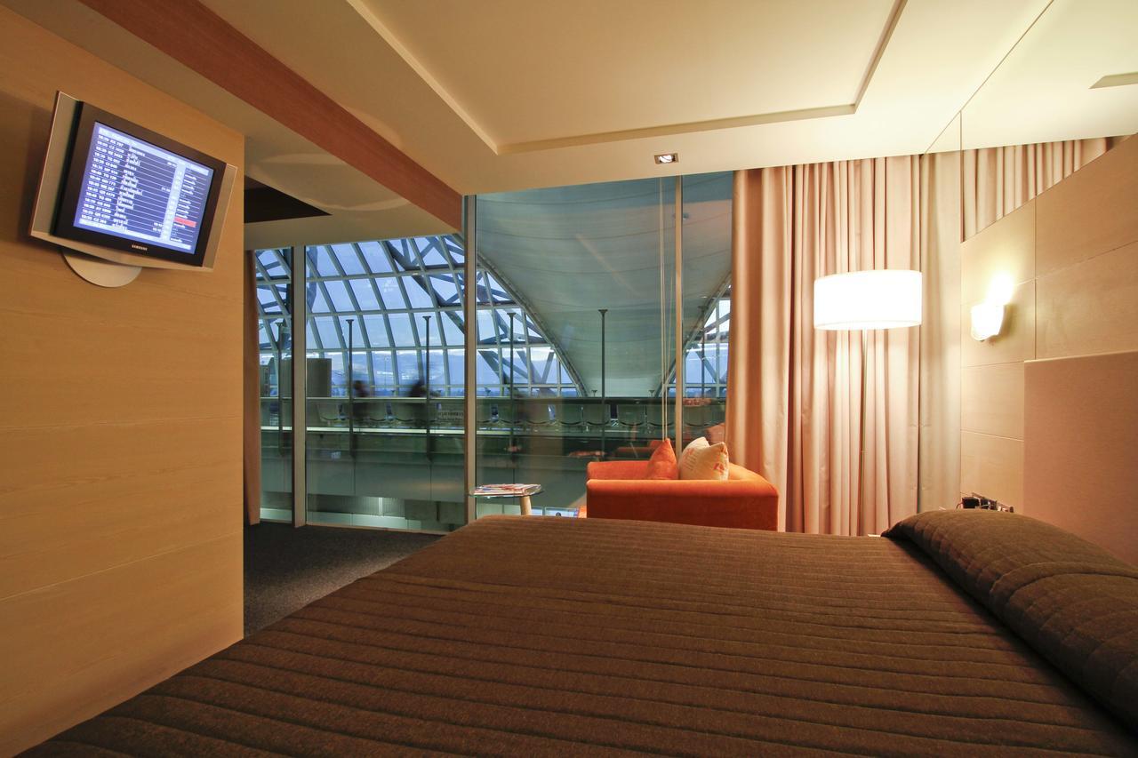 Miracle Transit Hotel Bang Phli Ngoại thất bức ảnh