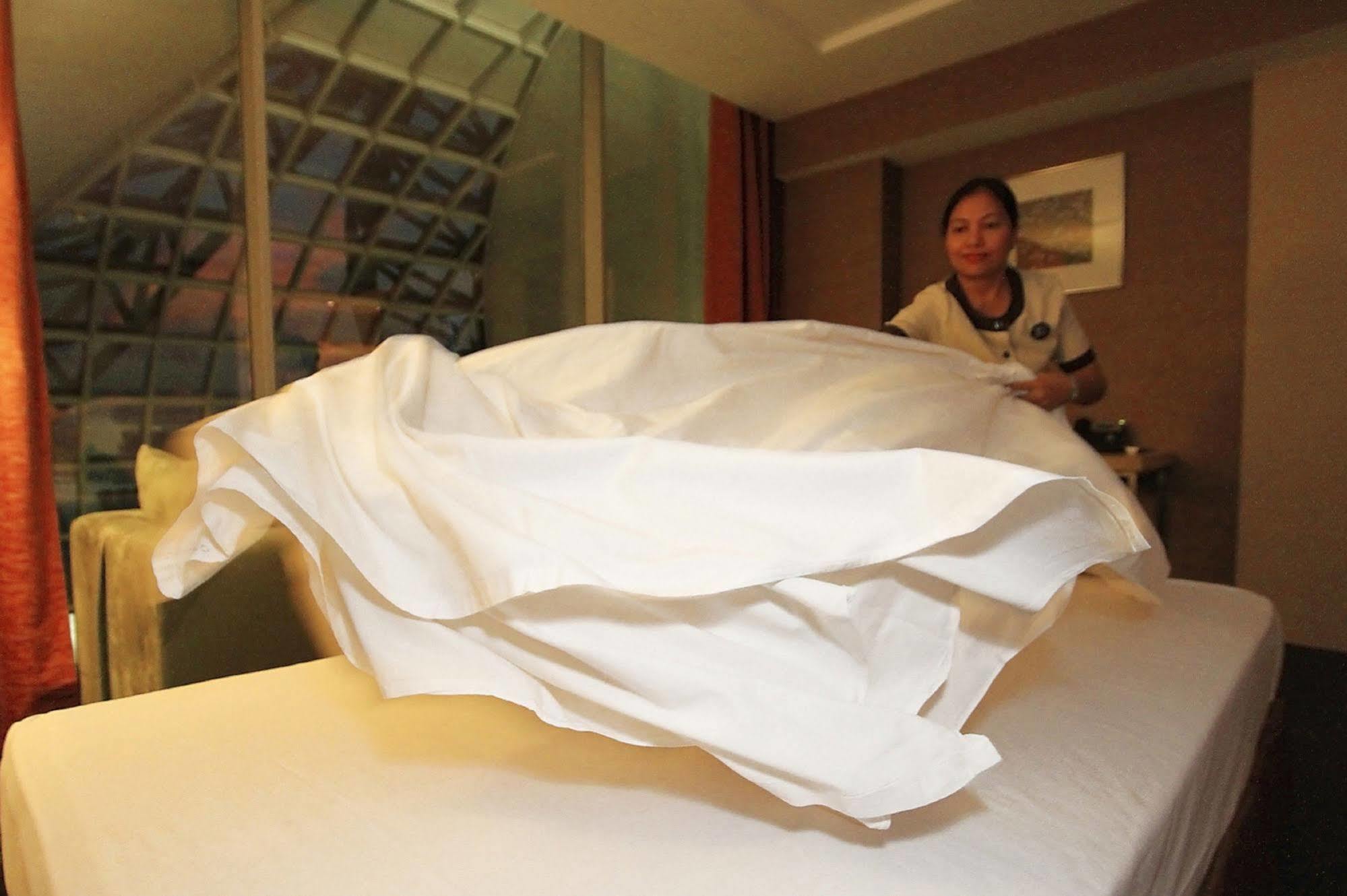 Miracle Transit Hotel Bang Phli Ngoại thất bức ảnh